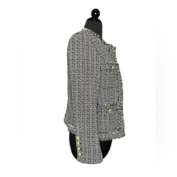 Nanette Lepore tweeted blazer. New with tags. 19”ptp. Front pockets. - Picture 4 of 6